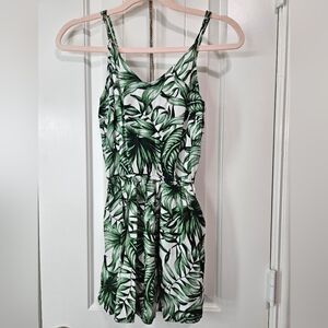 Green Leaf Print Romper Guc Xxs Ladies